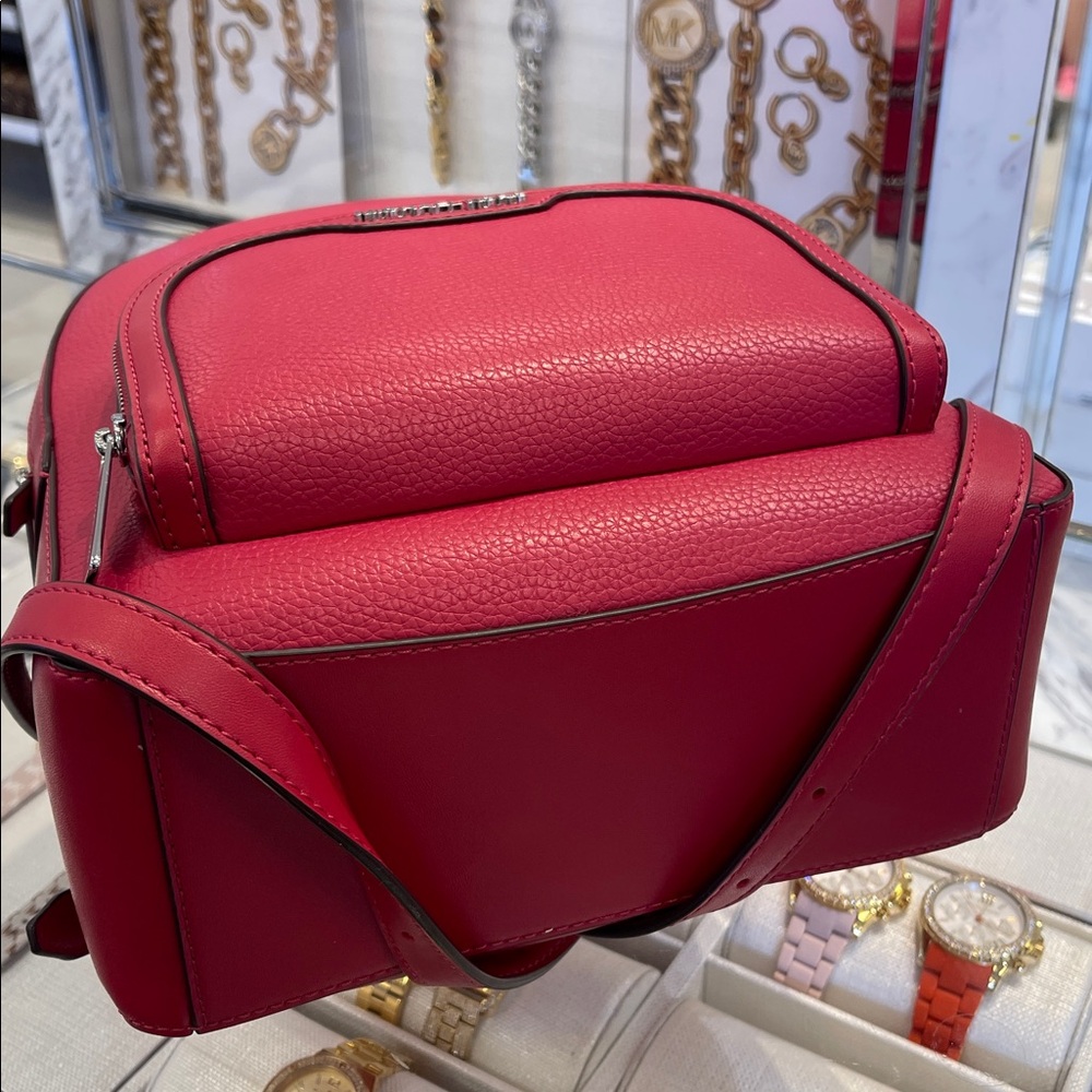 MICHAEL KORS Jaycee Md Zip Pocket Pebbled Leather Backpack
Dark Raspberry
NWT - Picture 11 of 16